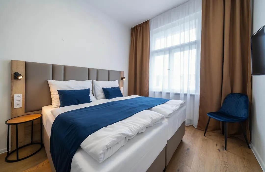 Hotel Leon-1