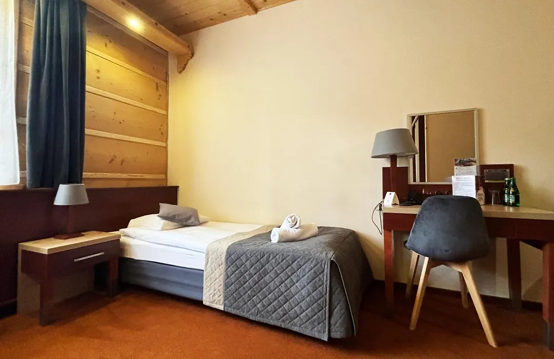 Hotel 365-1