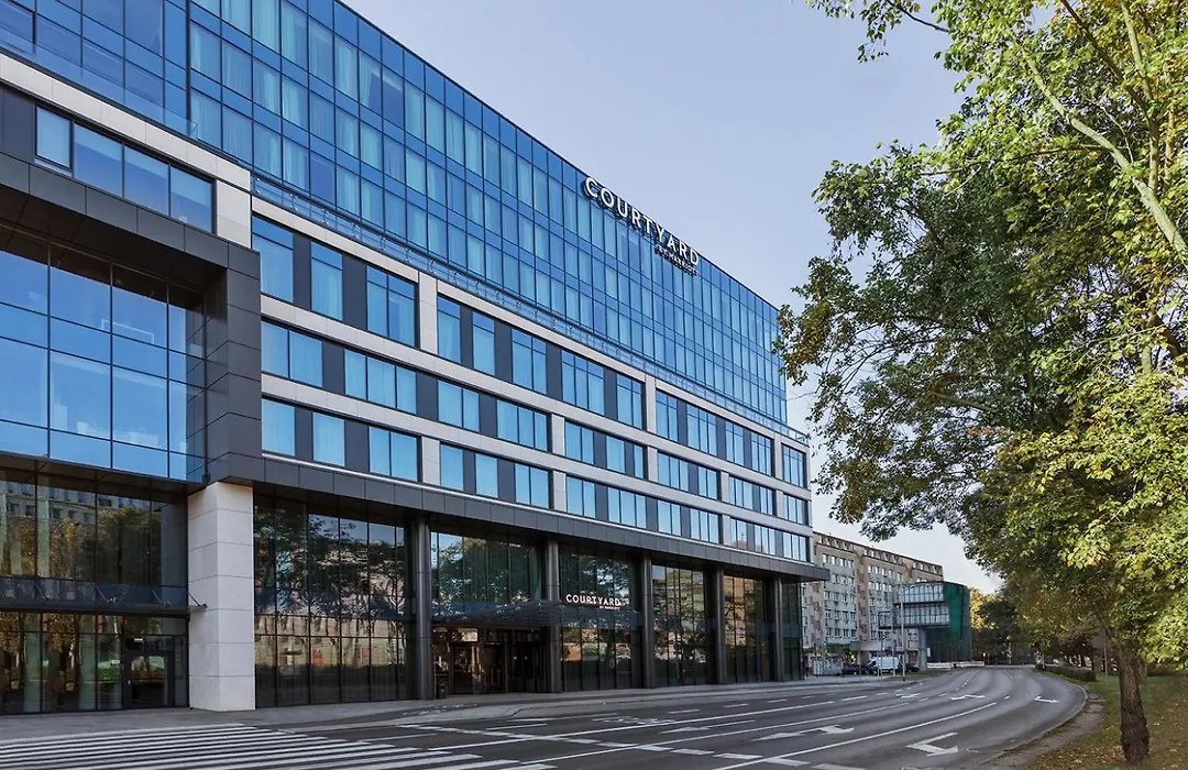 Courtyard By Marriott Szczecin City-1