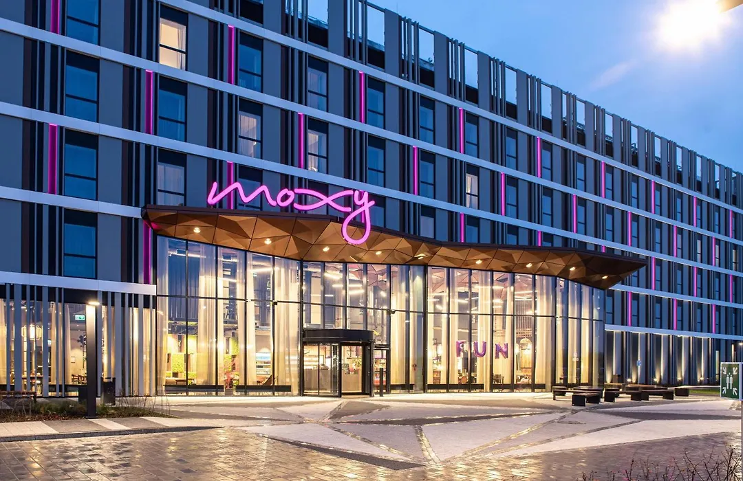Moxy Poznań Airport-1
