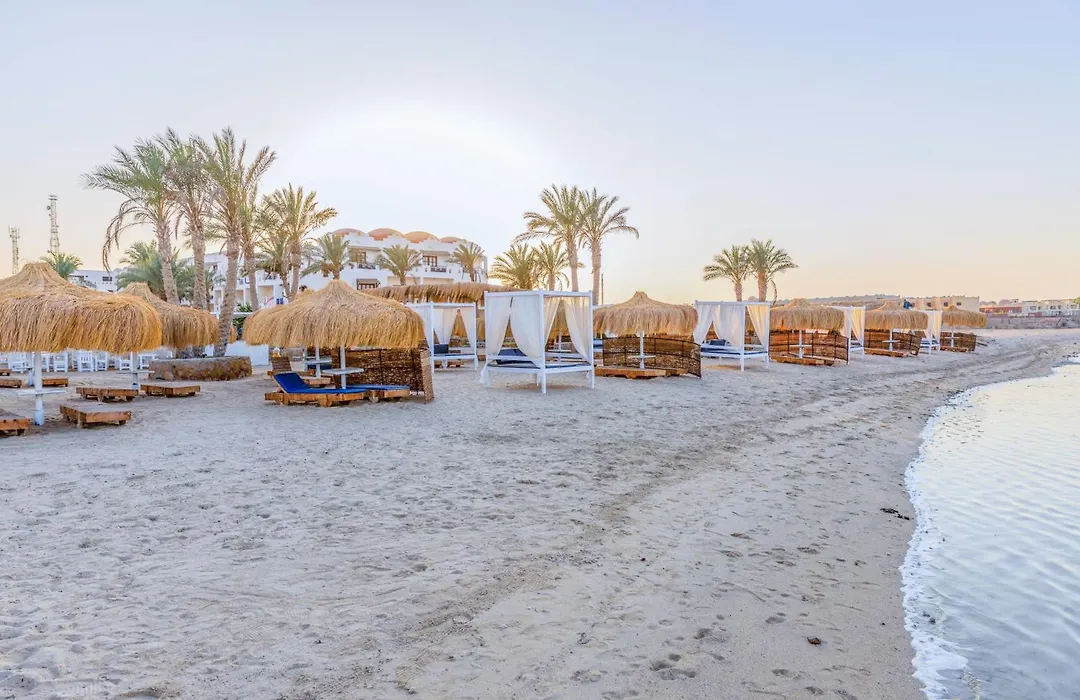 Protels Beach Club & Spa-1