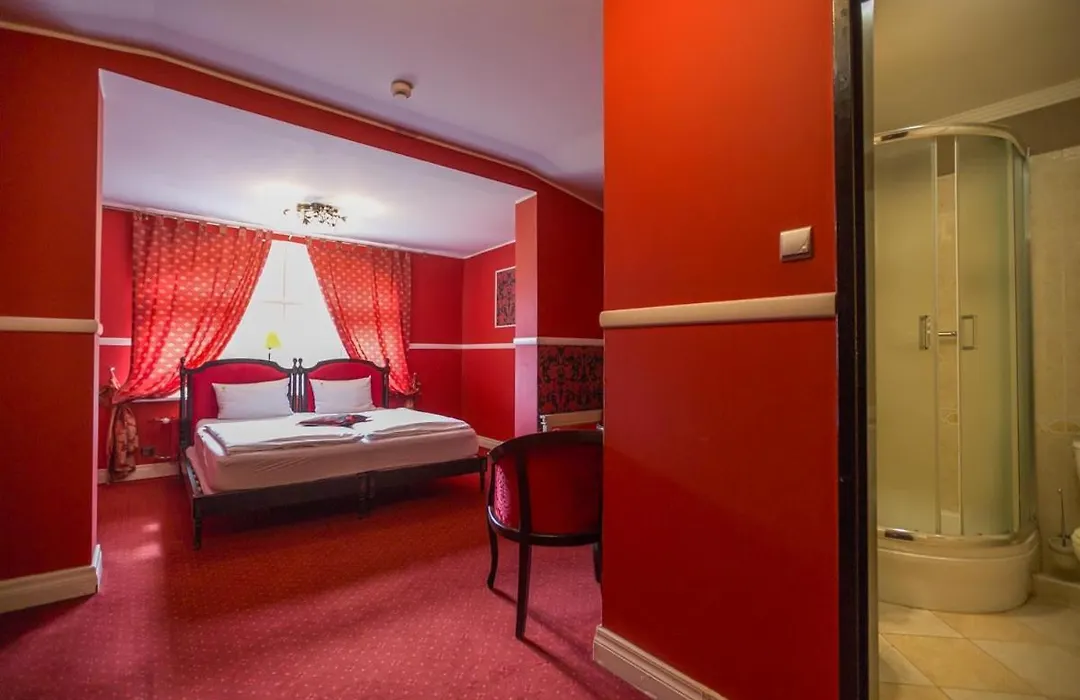 Hotel Fryderyk-1