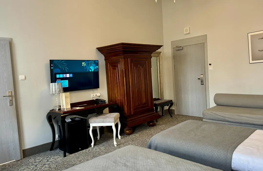 Hotel Krasicki-1