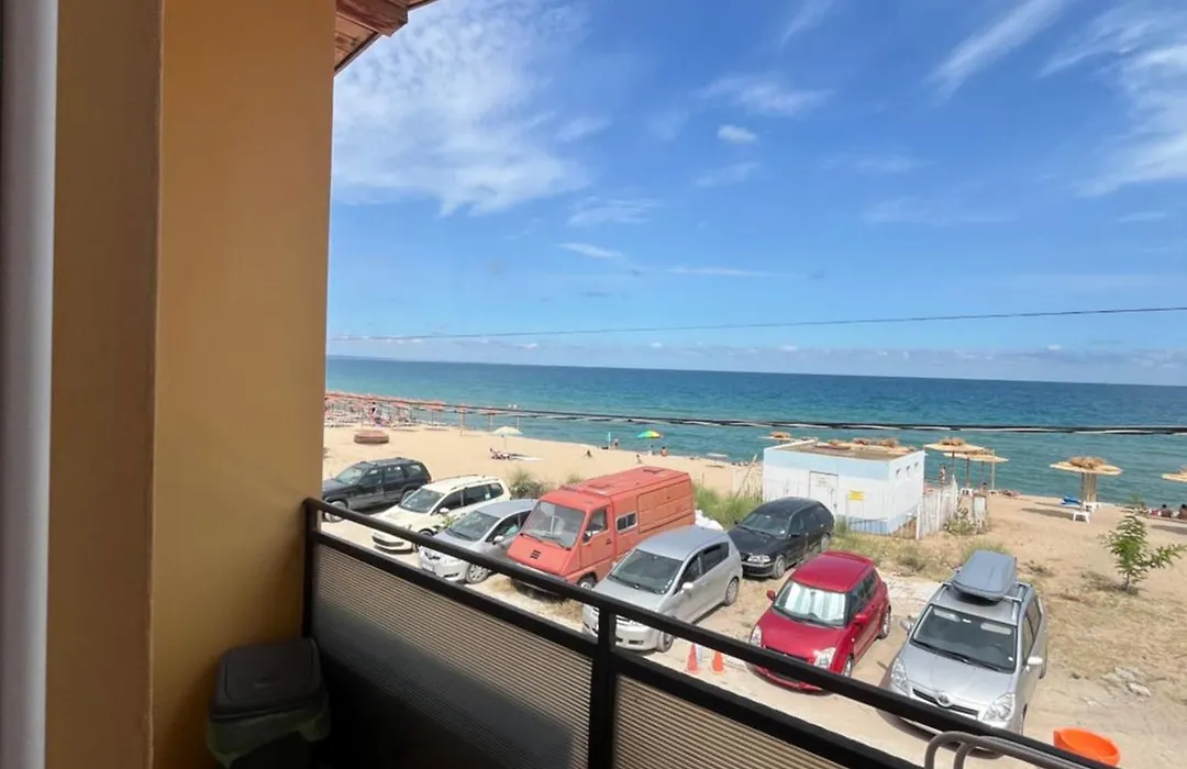 Guest House Globus-1