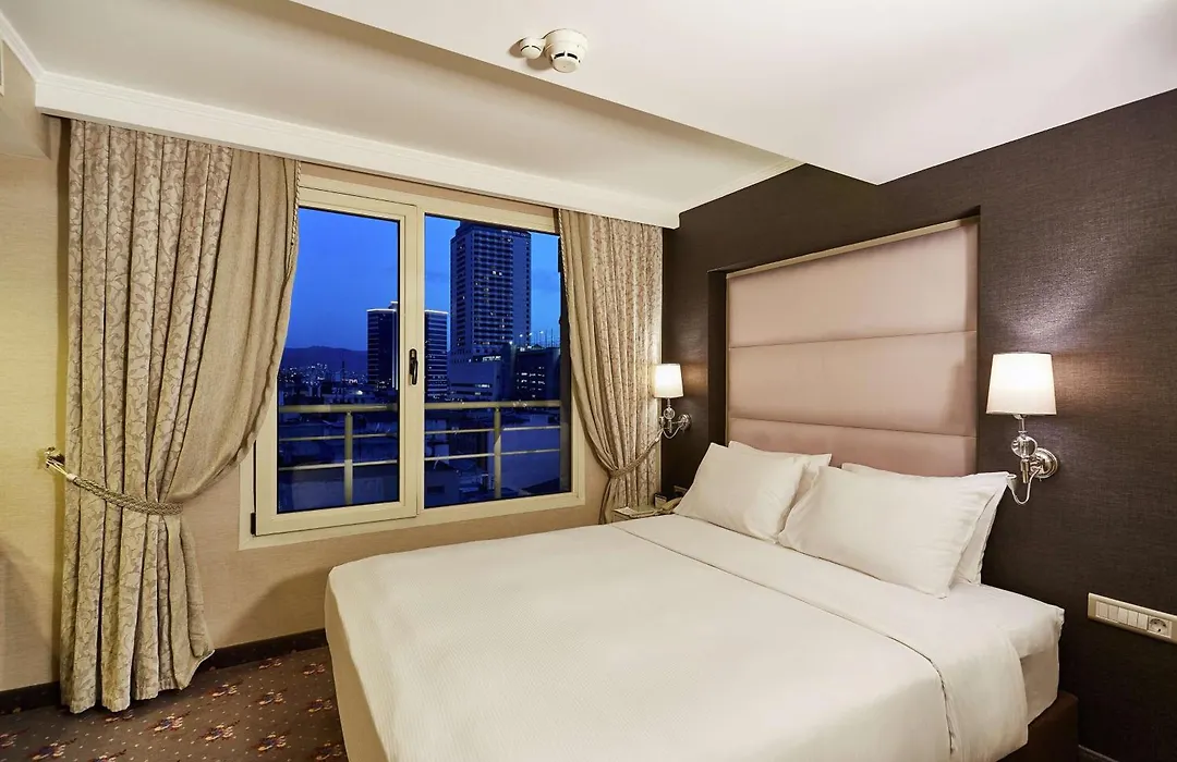 Doubletree By Hilton Izmir - Alsancak-1