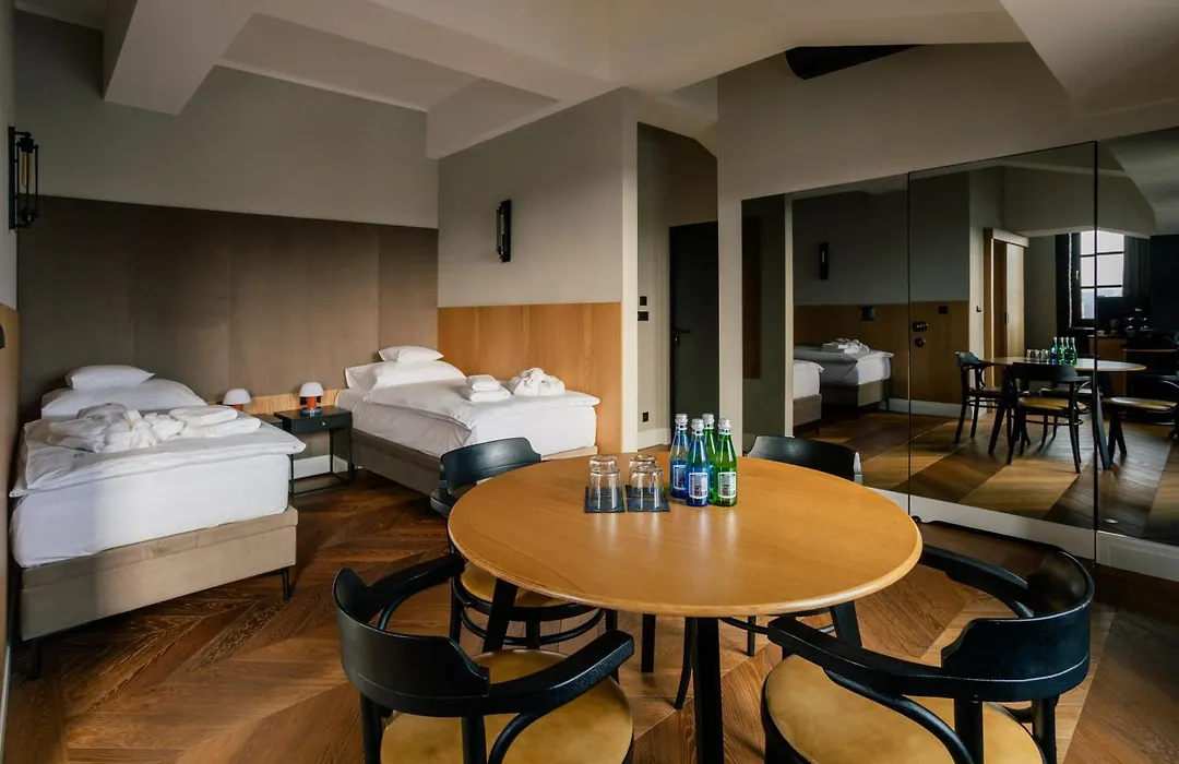 4 Strony Apartamenty w Wodnej Wieży-1