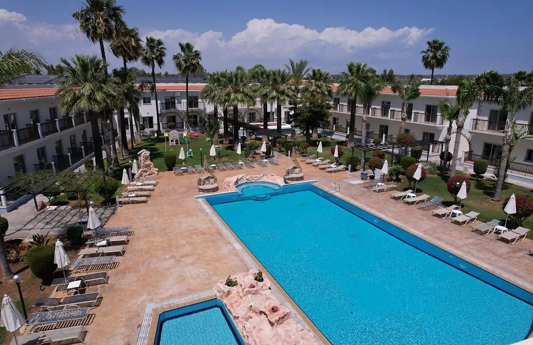 Loutsiana Deluxe Apts-1