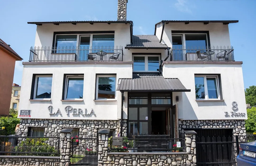 La Perla-1