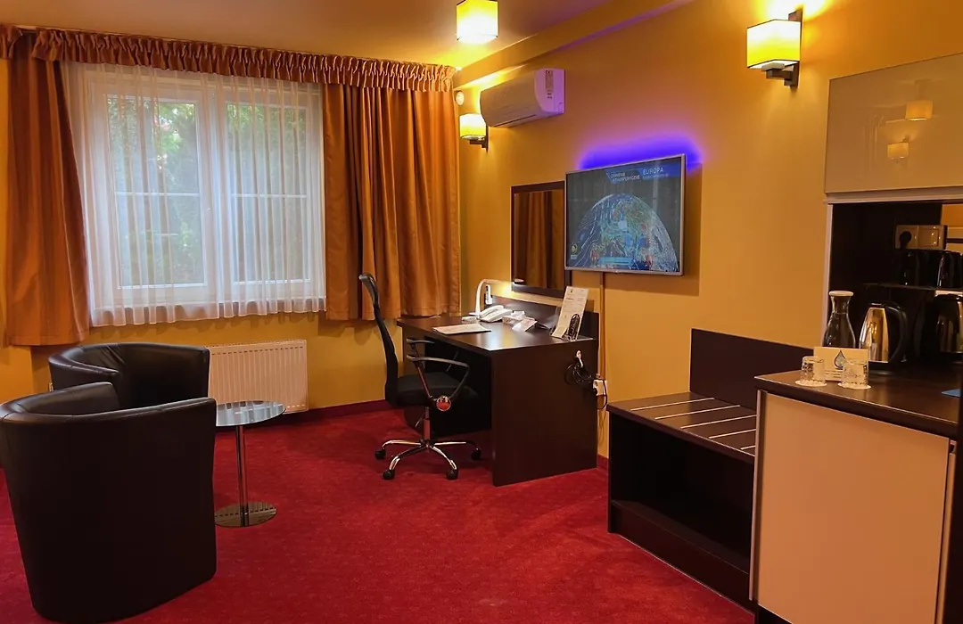 Aura - Hotel & Restaurant & Sauna-1
