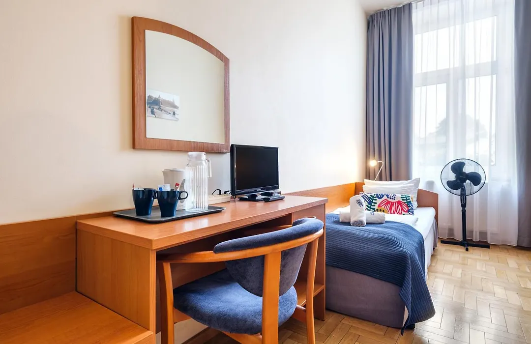 Kosmopolita Rooms-1