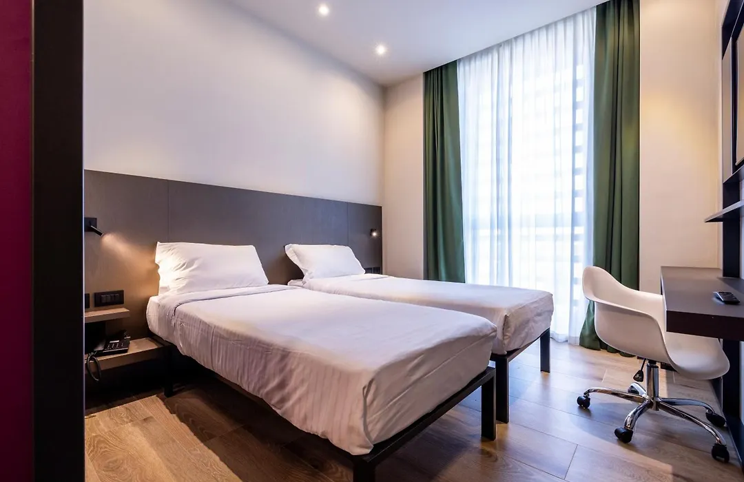 Hotel Degli Arcimboldi-1