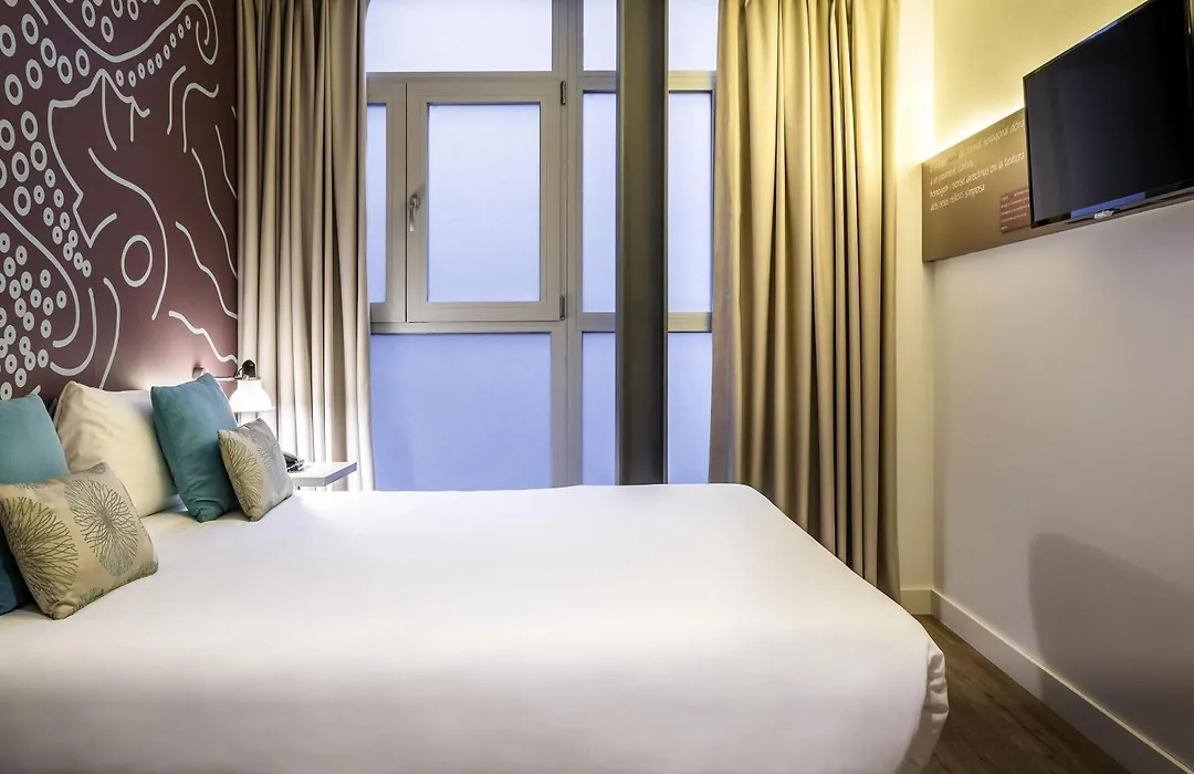 Ibis Styles Barcelona Centre-1