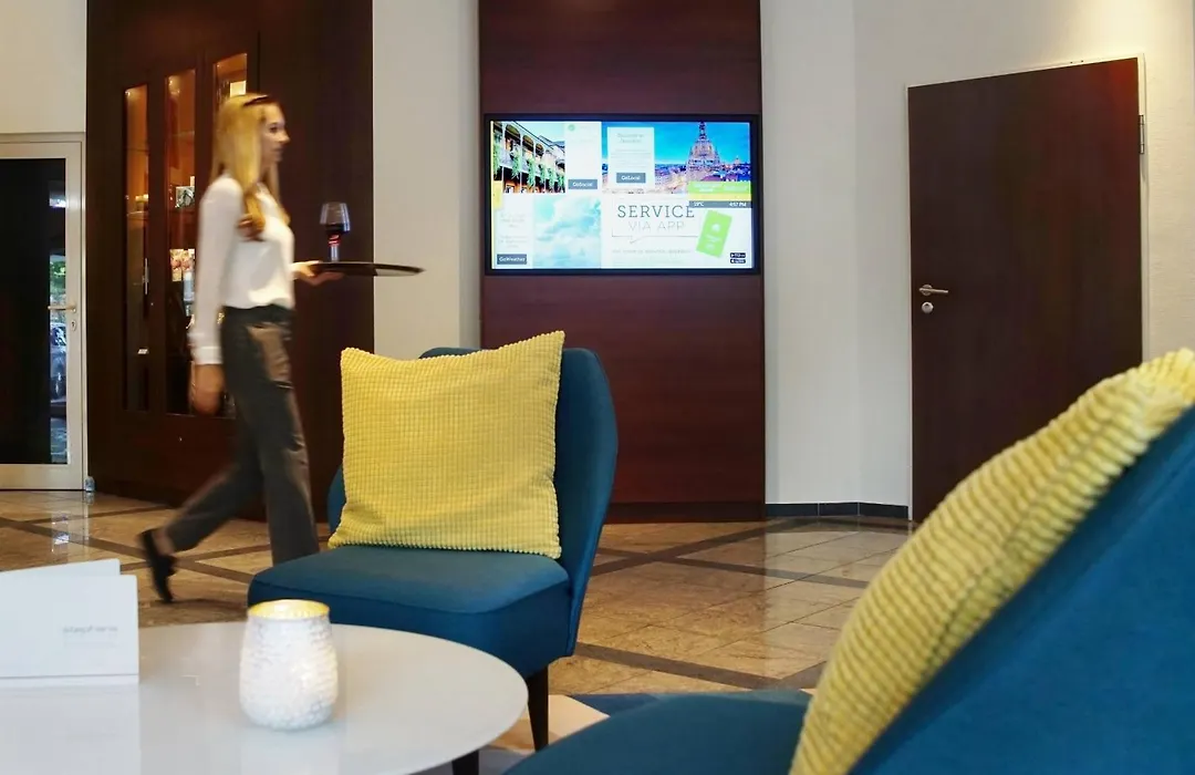Courtyard By Marriott Dresden-1
