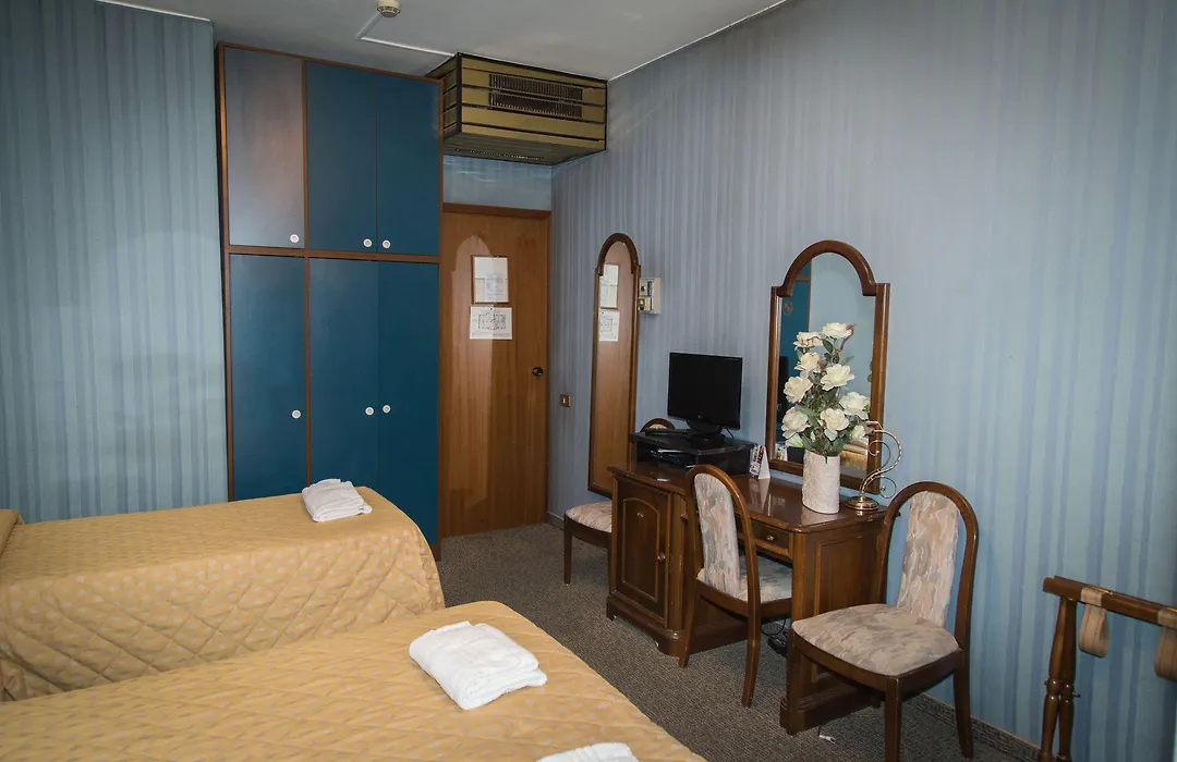 Hotel Accursio-1