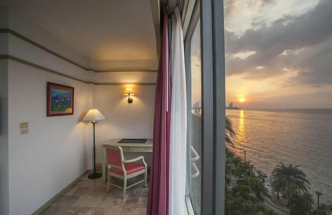 Cholchan Pattaya Beach Resort - Sha Extra Plus-1