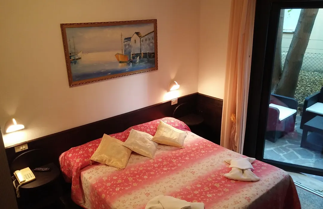 Hotel Memory-1
