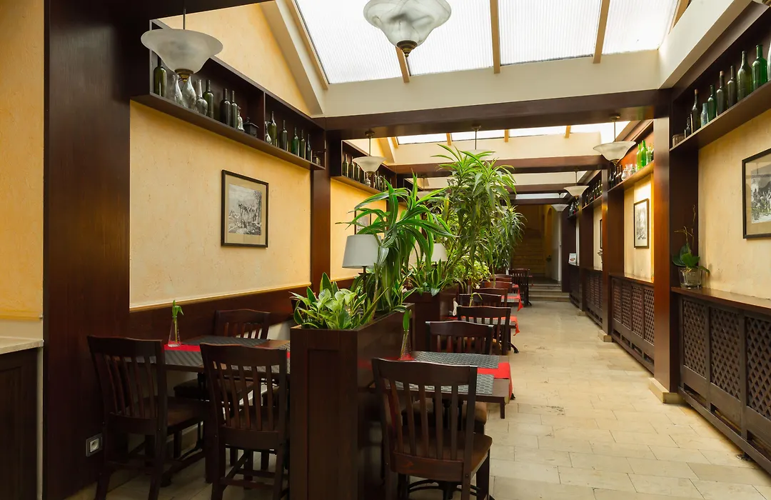 Hotel Floryan Old Town-1