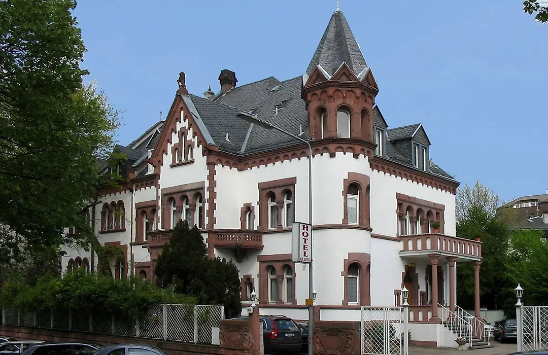 Hotel Am Berg-1