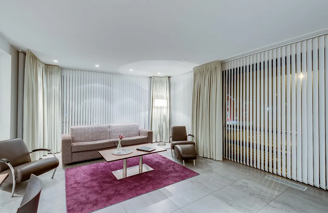 Black Pearl Apartment Hotel-1