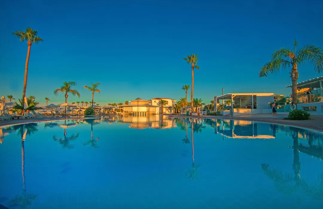Marlita Beach Hotel Apartments-1