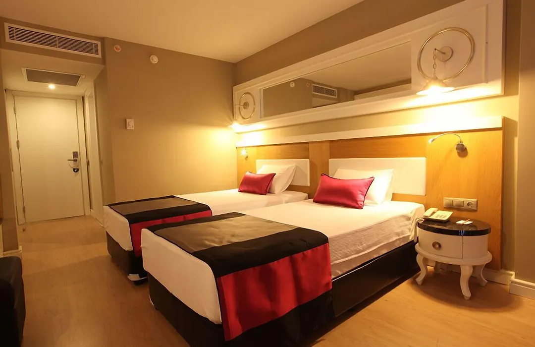 Serenis Hotel-1