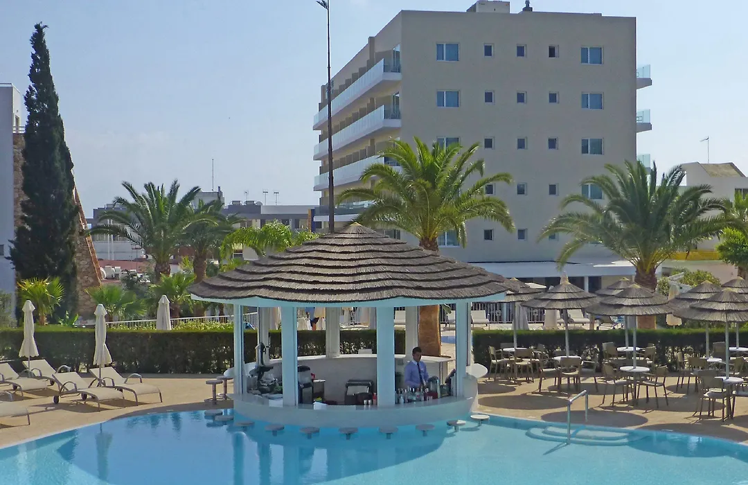 Sunrise Gardens Aparthotel-1