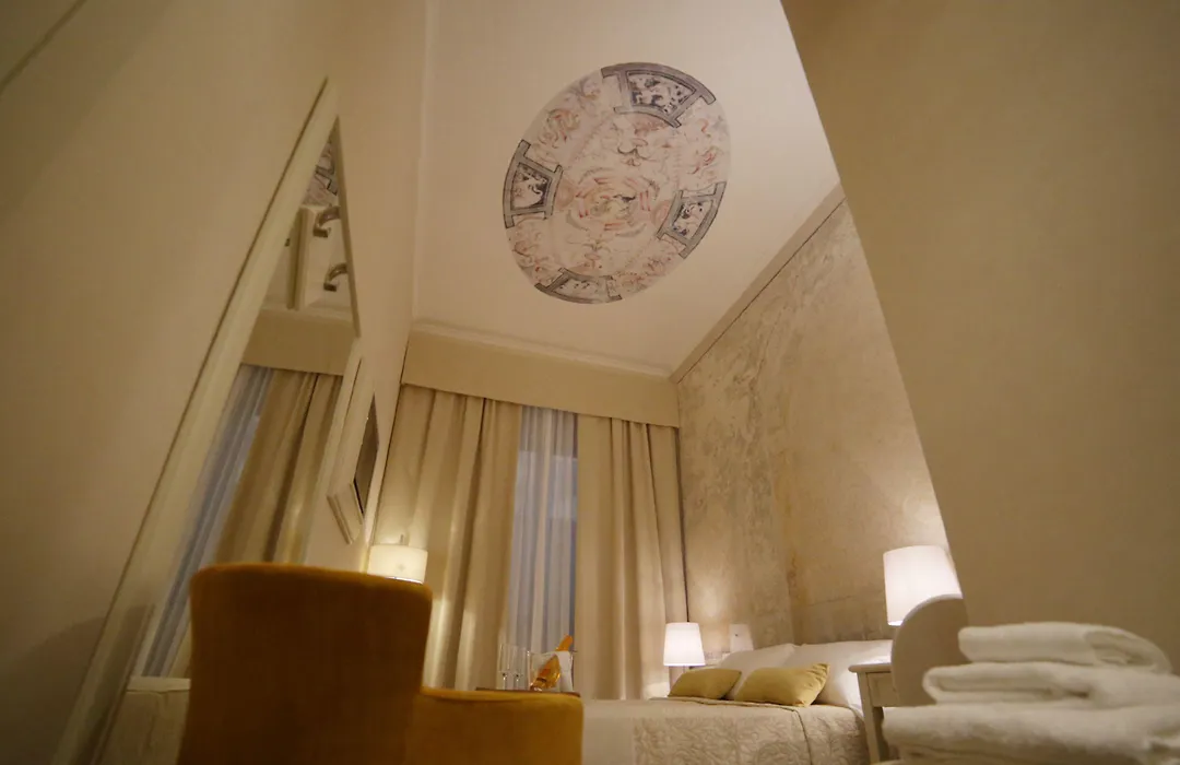 Hotel Renaissance-1
