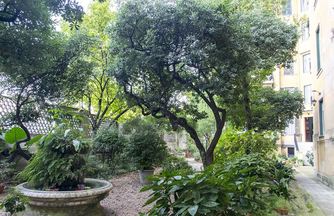 Rome Charming Suites-1