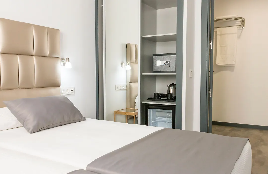 Bajondillo Beach Cozy Inns-1