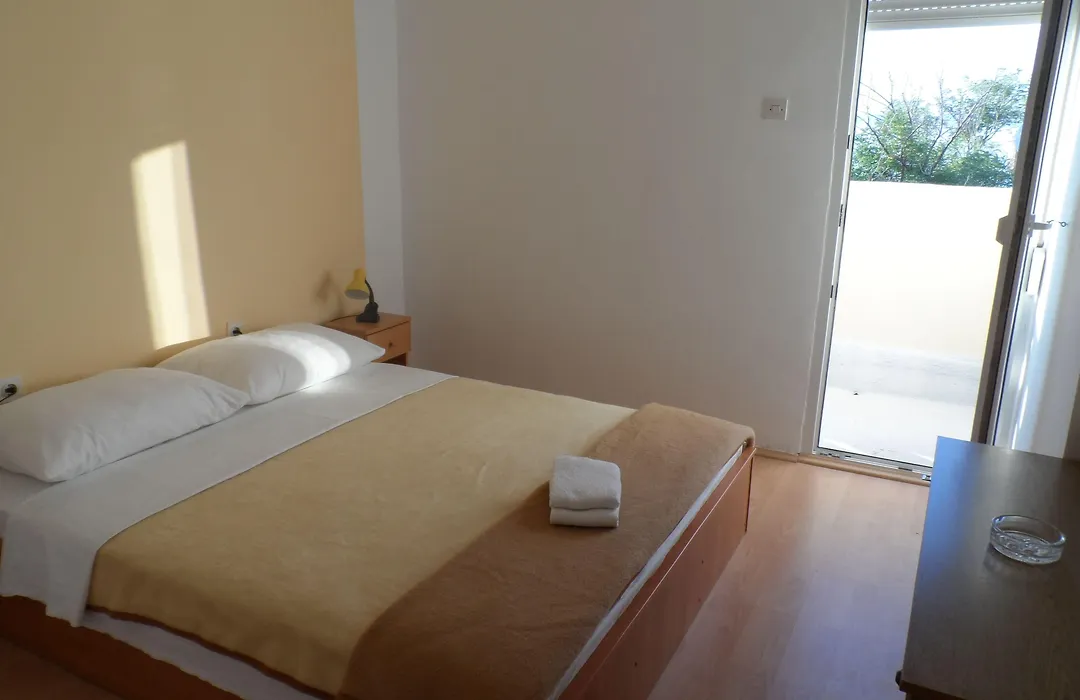 Apartments Galeb Pag - Beach-1