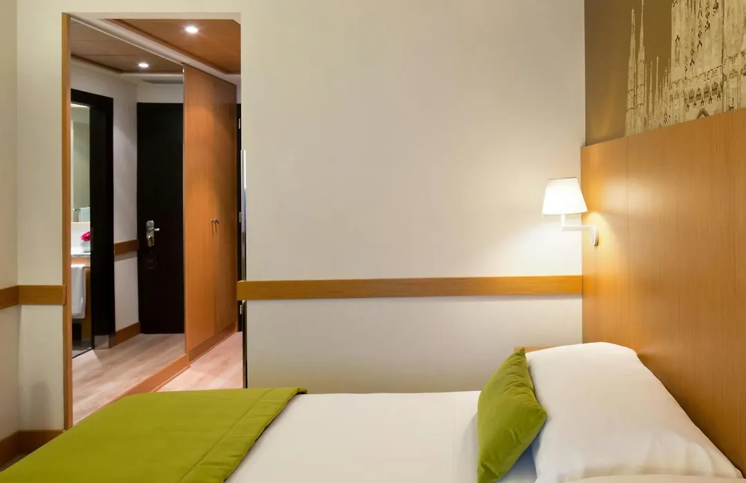 Starhotels Tourist-1