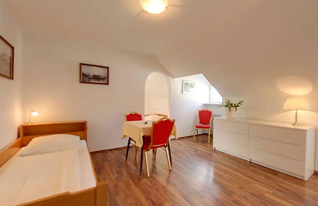 Hotel Olympia-1