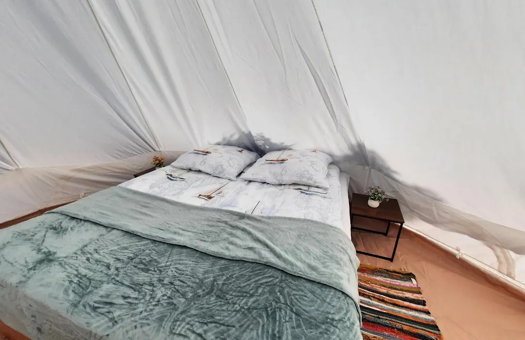 Kompleks wypoczynkowy, GLAMPING Róża Wiatrów-1