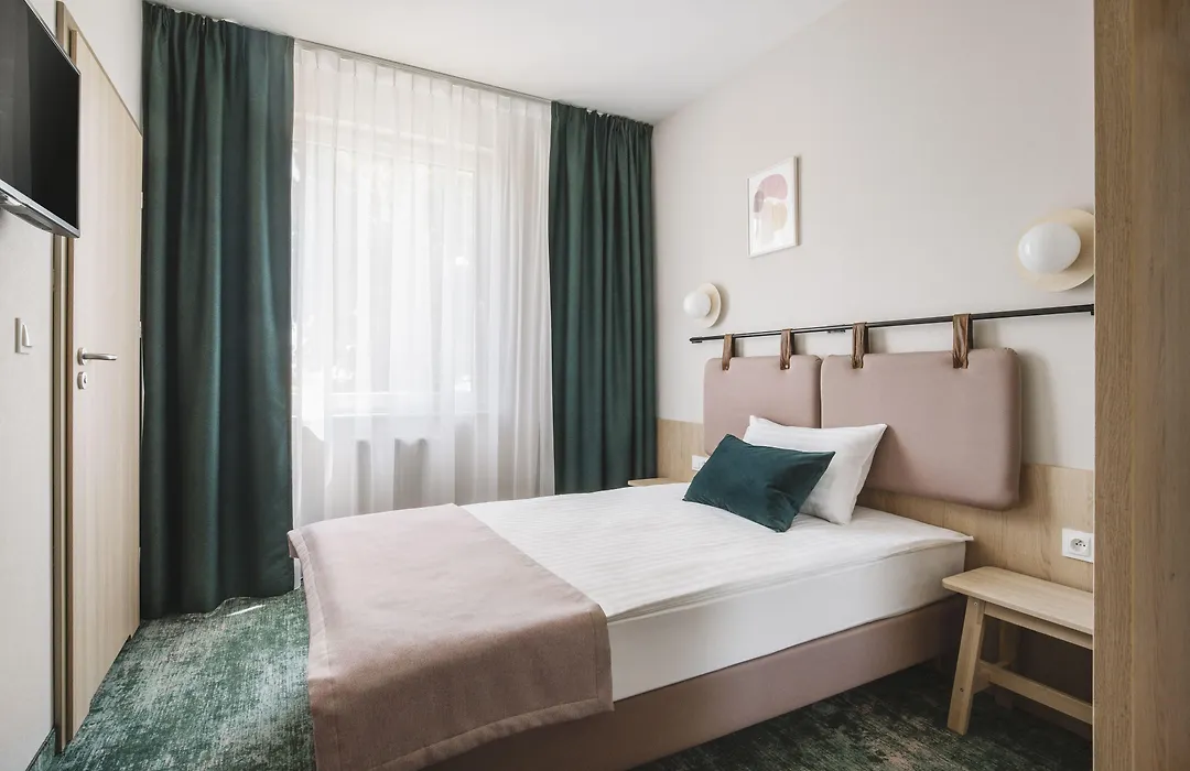 Hi Hotel Gdansk Airport-1