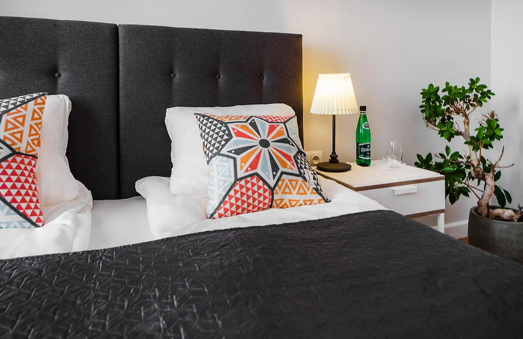 Six Suites, Old Town-1