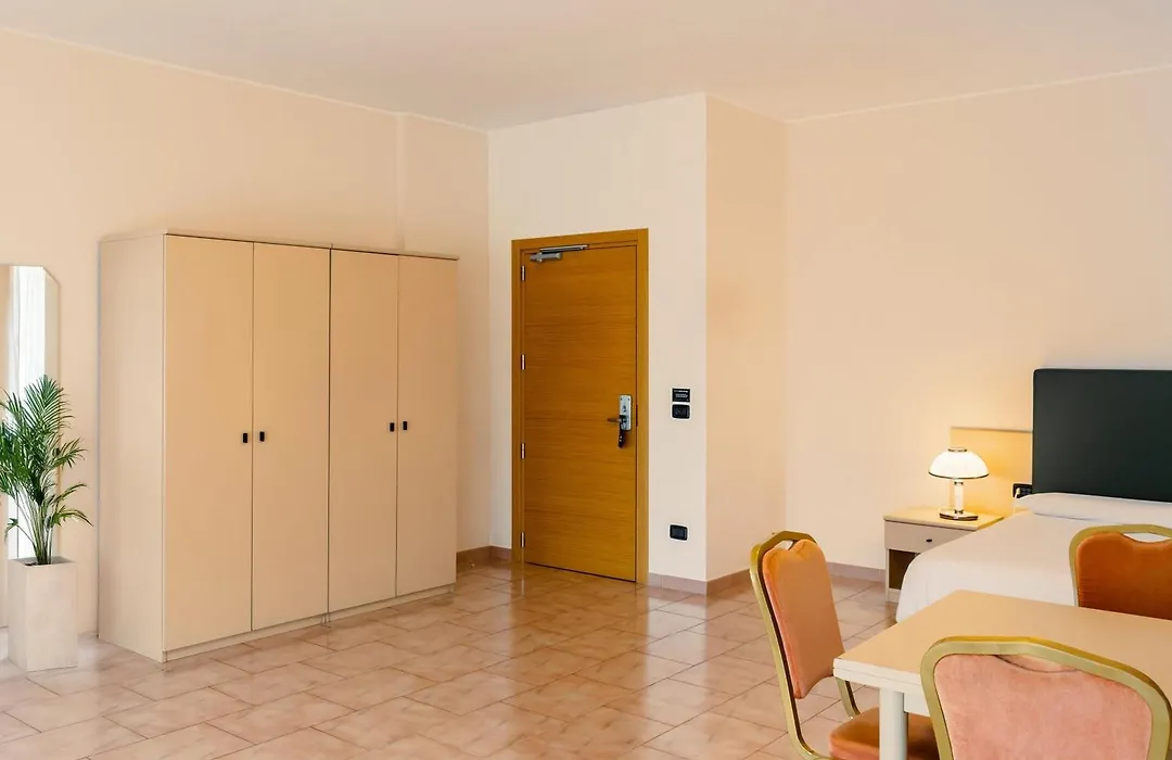B&B Hotel Bari Rondo-1