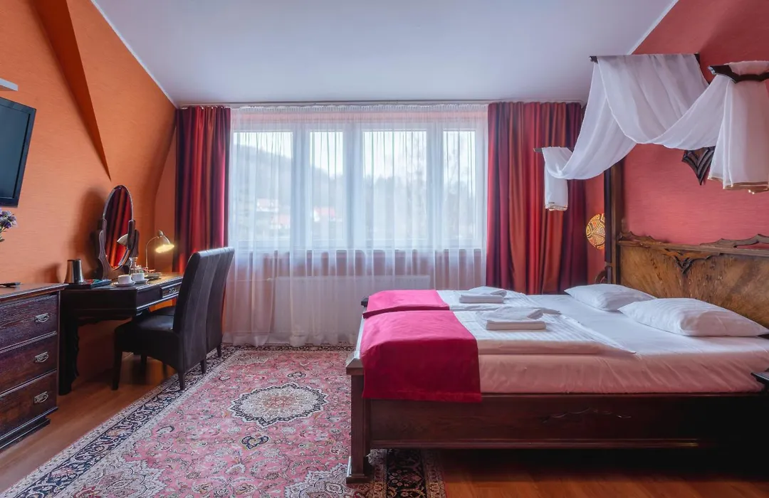 Centrum Green Hill Business & Spa-1