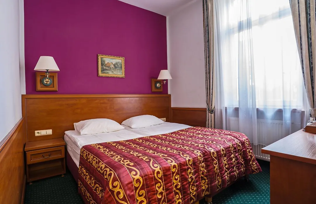 Pietrak Hotel-1