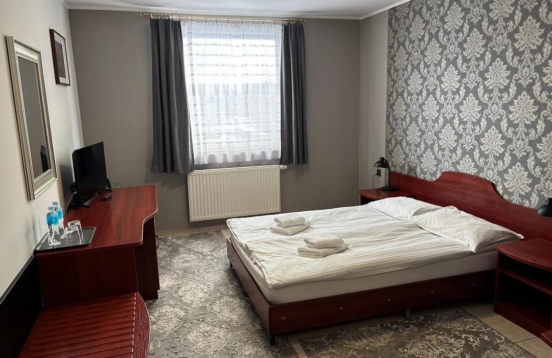 Hotel Ava-1