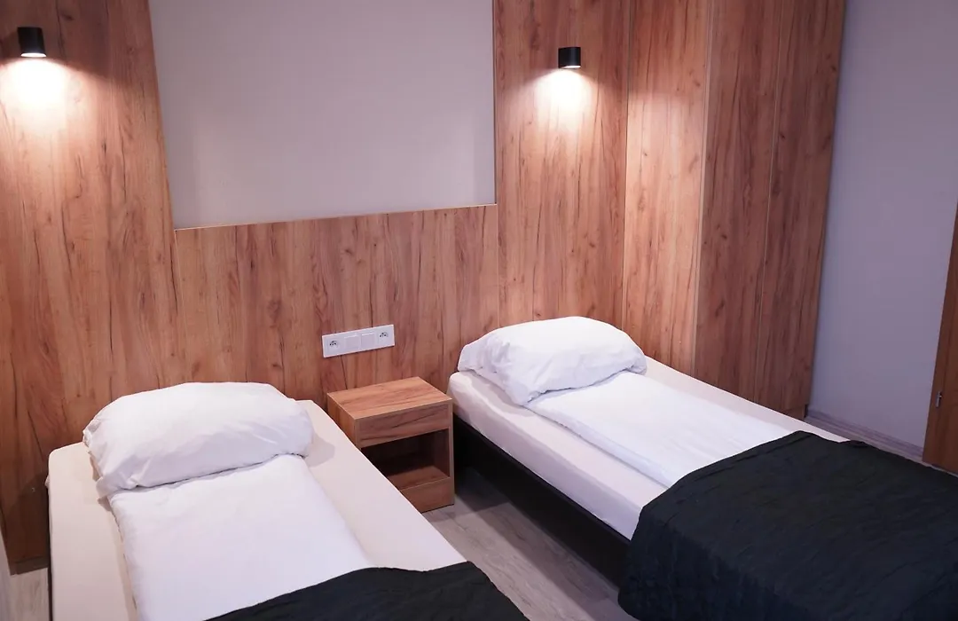 Good Night 24 - Noclegi&Strefa Relaksu , Strefa dodatkowo płatna, rezerwuj telefonicznie wcześniej-1