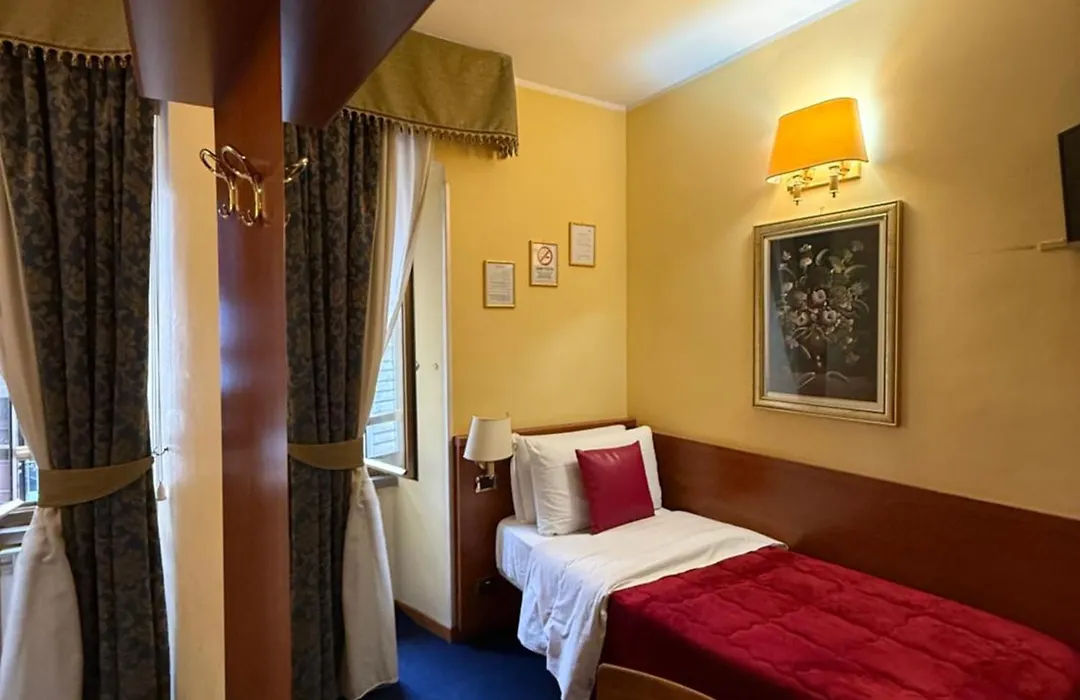 Hotel Fenicia-1