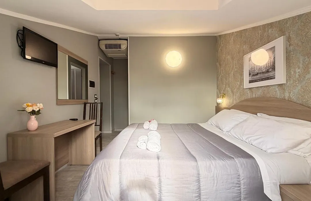 Hotel Concorde-1