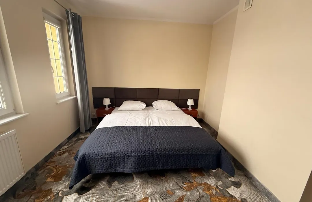 Hotel Gryf-1