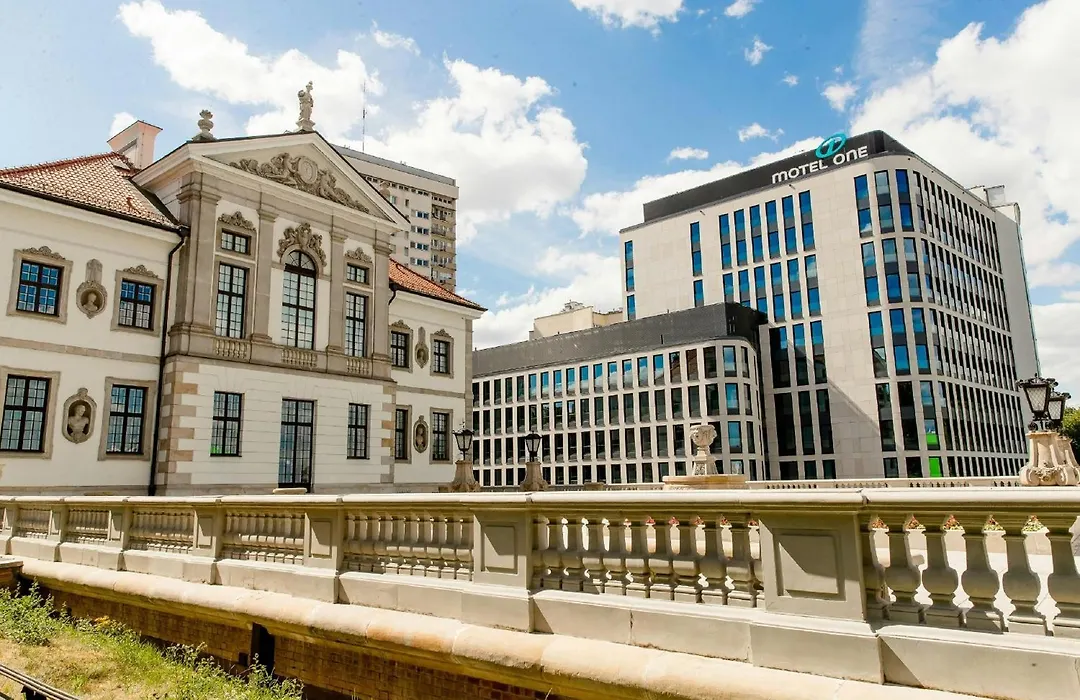 Motel One Warsaw-Chopin-1
