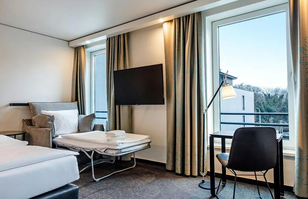 Motel One Dresden-Palaisplatz-1
