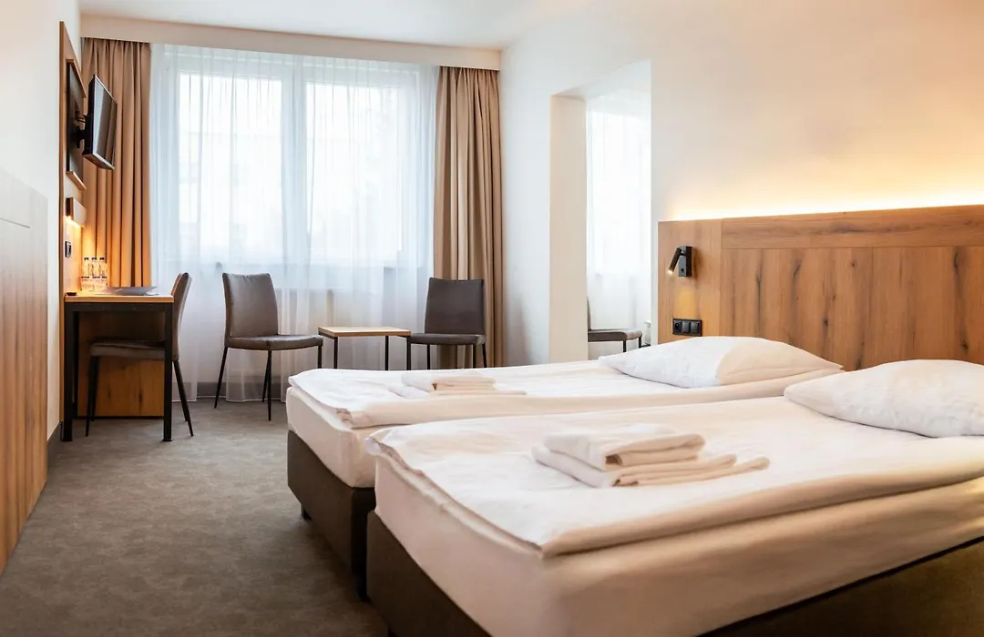 Hotel Zawisza-1