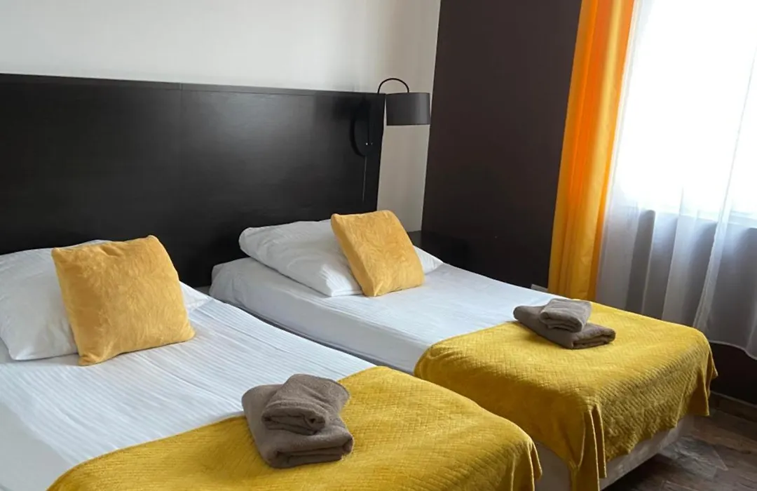 Hotel Altamira-1