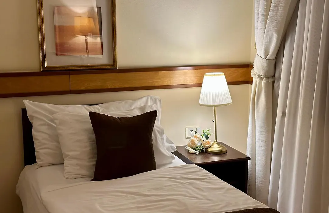 Fleur De Lis Hotel-1