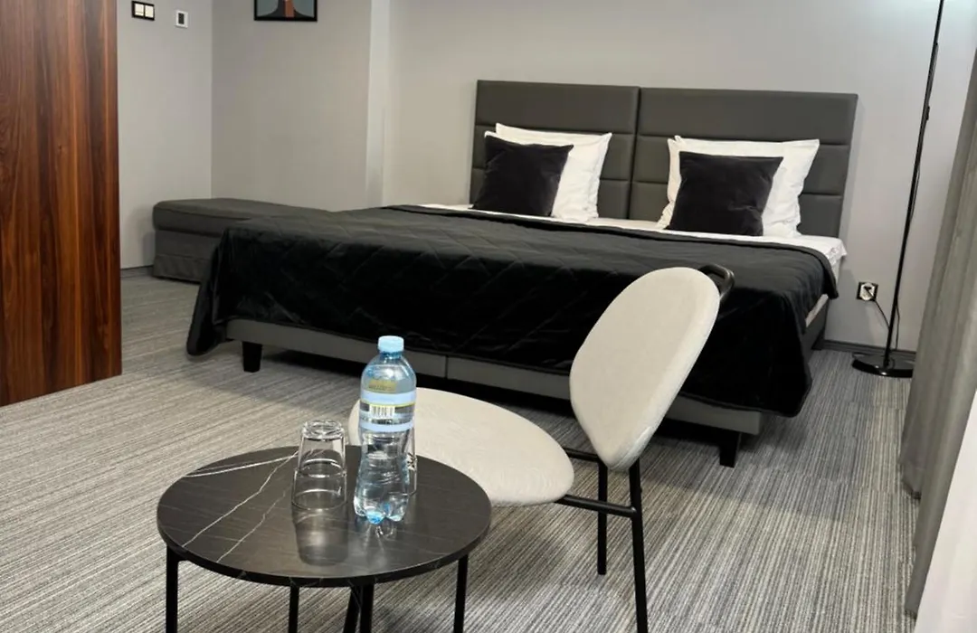 Hotel Silver-1