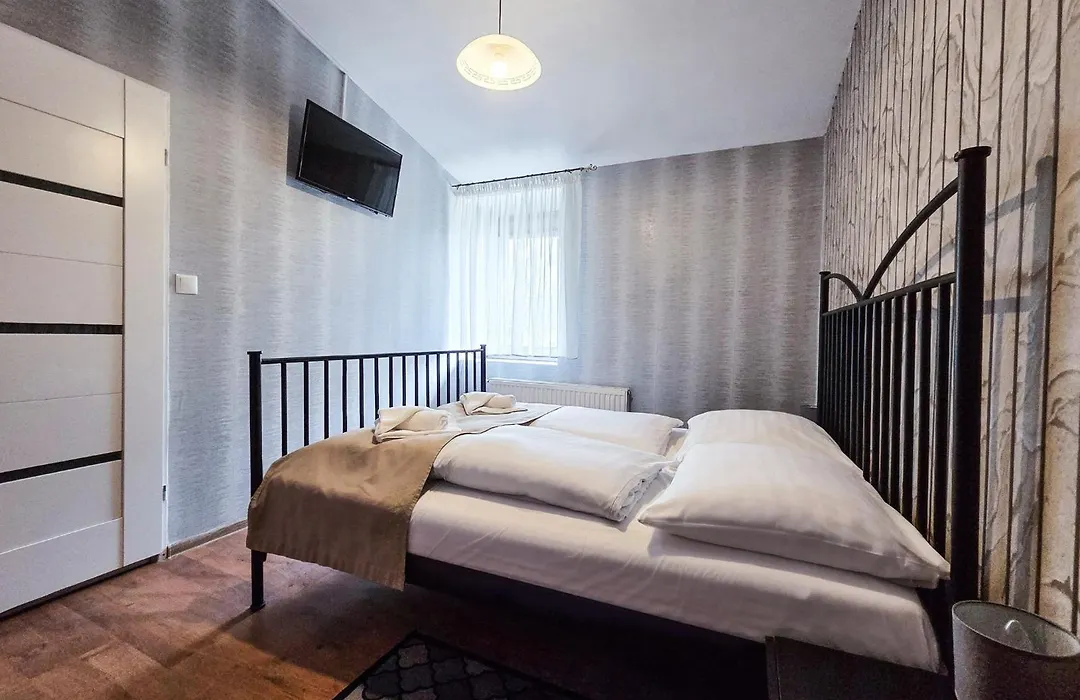 Hotel Komfort Inn - Dwór Hubertus-1